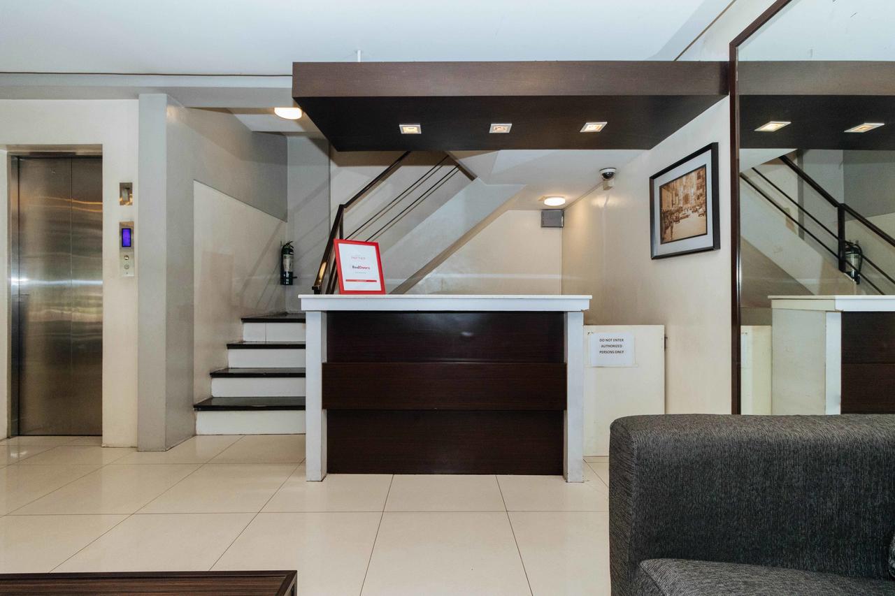Reddoorz Near Quezon City Circle Exterior foto