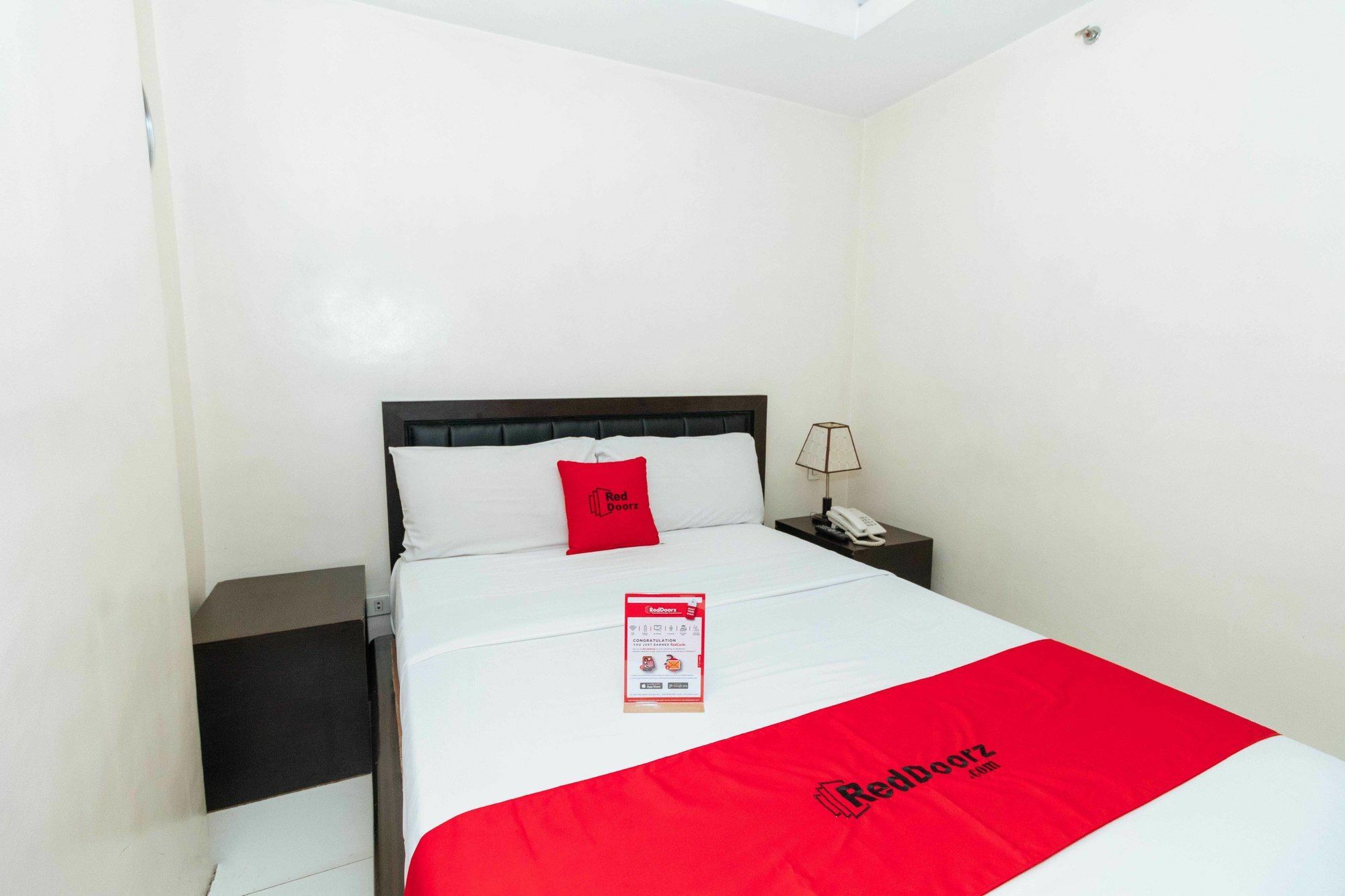 Reddoorz Near Quezon City Circle Exterior foto